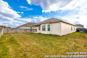 Building Photo - 161 Sambar Main