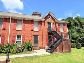 Building Photo - 1166 Booth Rd SW