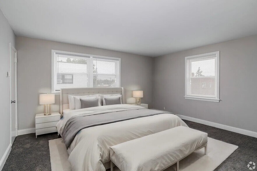 Building Photo - 7901 Roosevelt Blvd