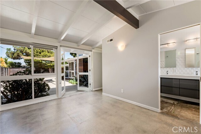 Building Photo - 3033 Volk Ave
