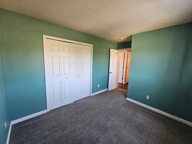 Building Photo - 3 Acres Available out East!!!