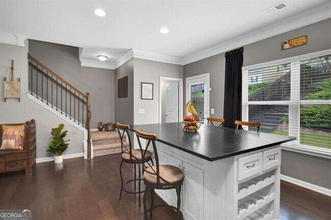 Building Photo - 307 Lakeside Ln