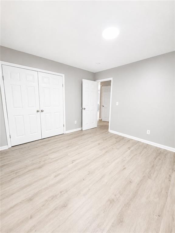 Building Photo - 8011 Trinity Park Dr