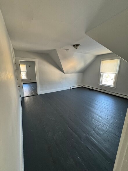 Building Photo - 96 Frost St