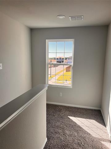 Building Photo - 900 Portina Dr