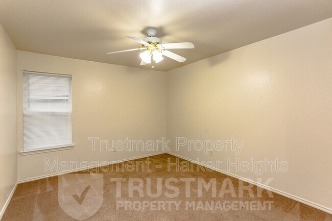 Building Photo - 4907 John David Dr