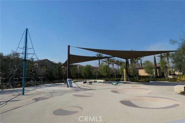 Building Photo - 119 Messenger