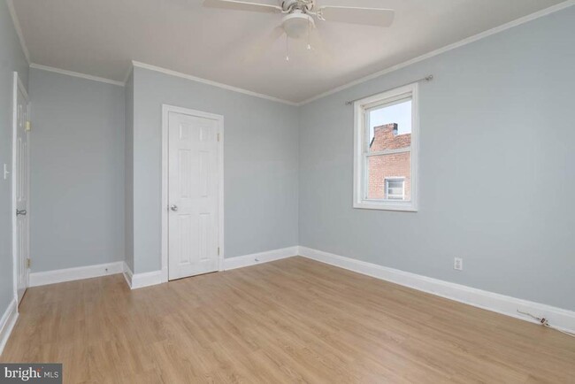 Building Photo - 2475 Fairway