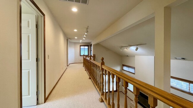 Building Photo - Spacious 5-Bedroom Custom-Home by Cal Poly...