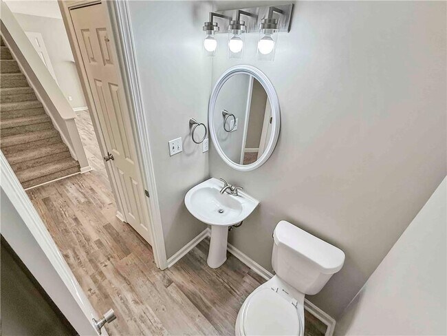 Building Photo - 6403 Ivey Terrace Dr SE