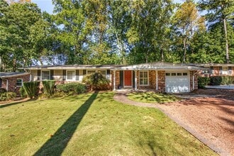 Building Photo - 3643 Woodstream Cir NE