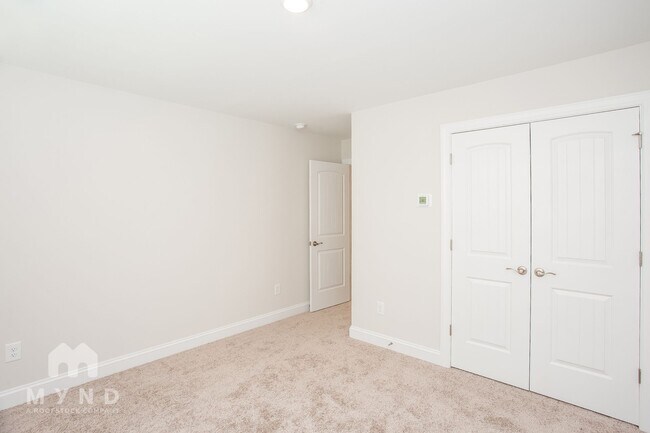 Building Photo - 207 Susannah St