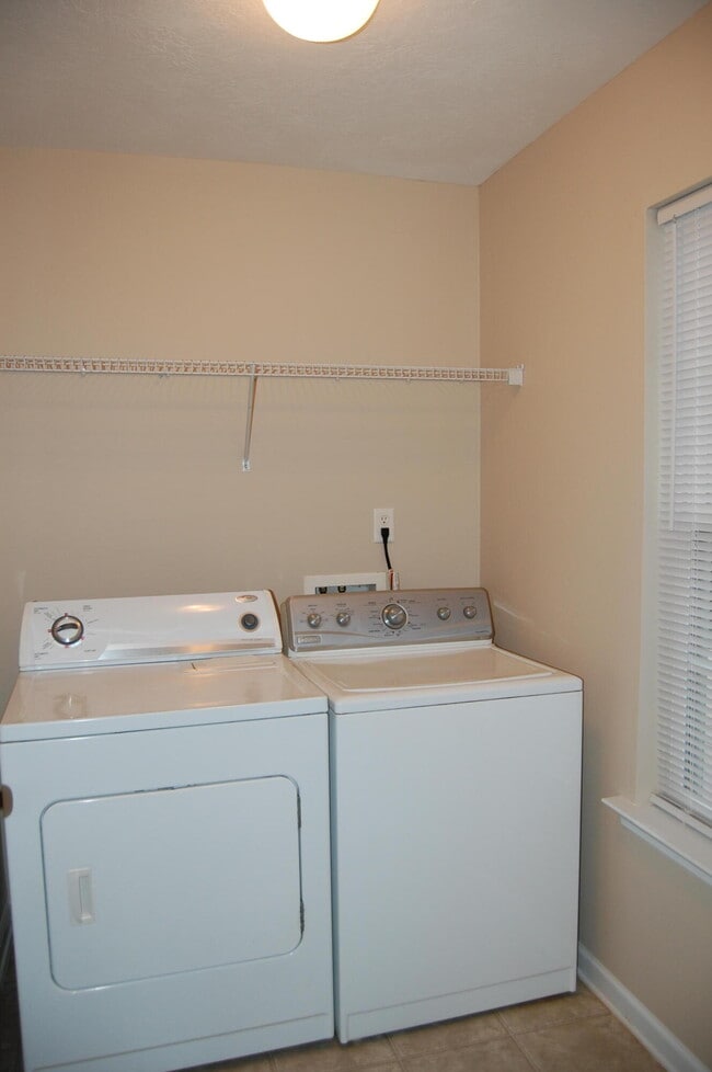 Building Photo - 167 Fox Haven Dr