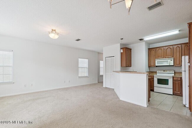 Building Photo - 7202 Deerfoot Cir
