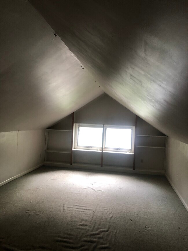 Building Photo - 1515 Ross St