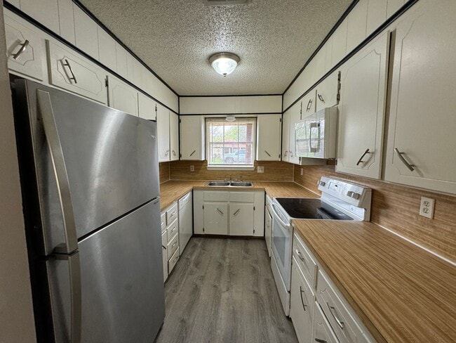 Building Photo - 3-Bedroom House for Rent in Killeen