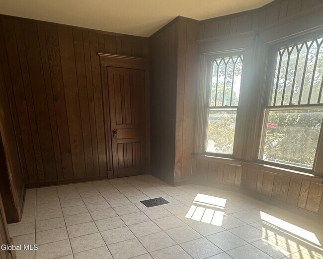 Building Photo - 1617 Campbell Ave