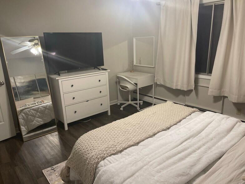 Bedroom with His & Hers closets - 4434 N Oakland Ave