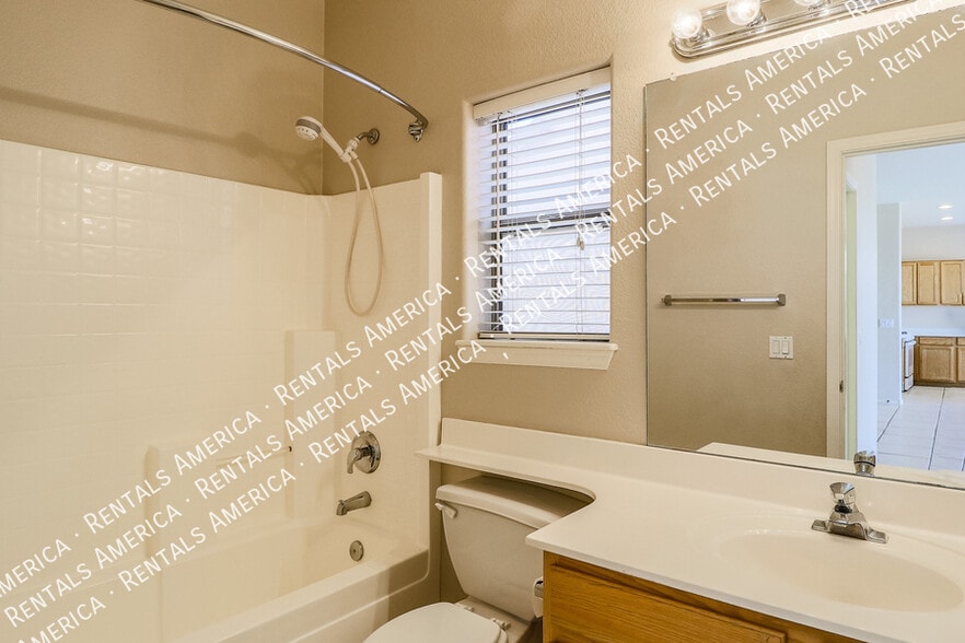 Building Photo - 17547 W Coyote Trail Dr