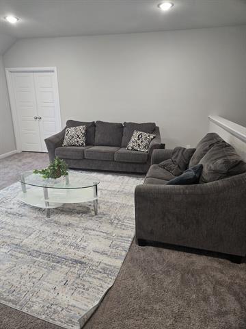 Building Photo - 160 Arrow Wood Rd