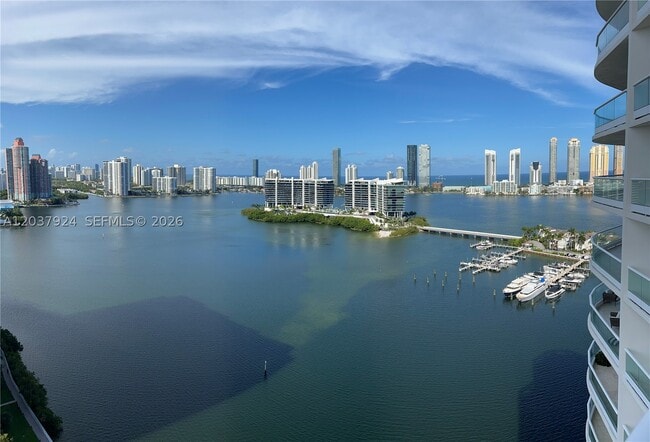 Building Photo - 7000 Island Blvd
