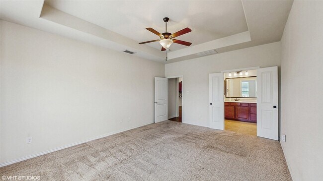 Building Photo - 721 Lake Pleasant Rd