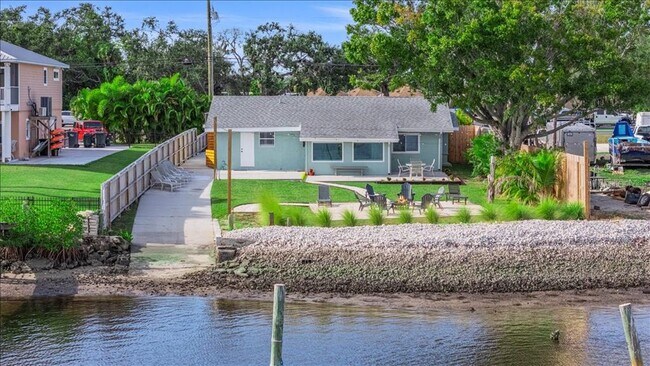 Primary Photo - 5021 US-301