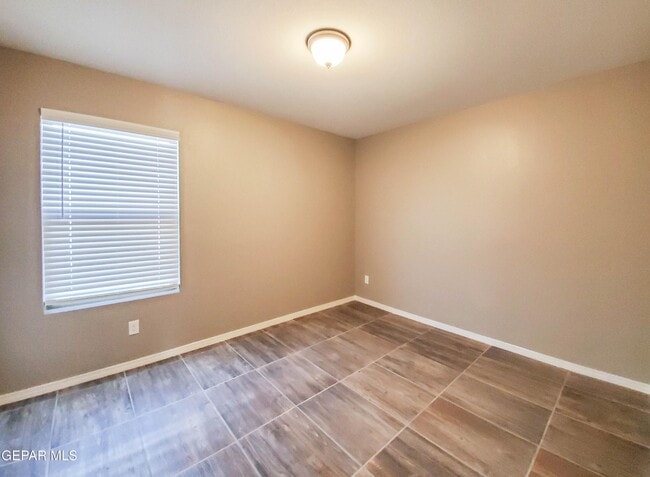 Building Photo - 12004 Mesquite Thorn Dr