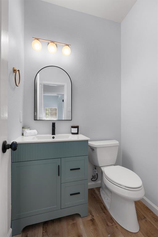 Building Photo - 3817 Newland Dr