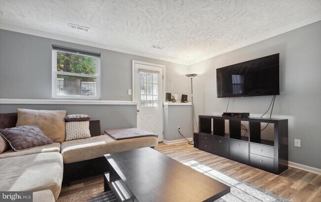 Building Photo - 1679 Fieldthorn Dr