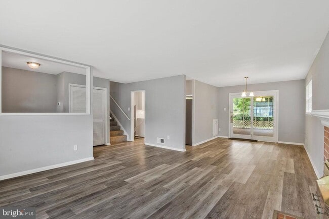 Building Photo - 14920 Carlbern Dr