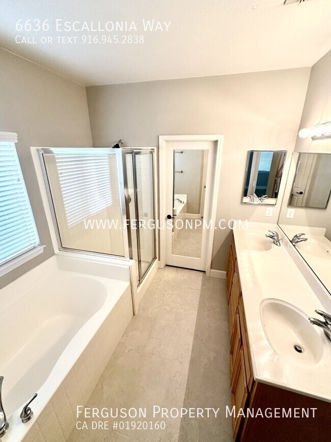 Building Photo - 6636 Escallonia Way
