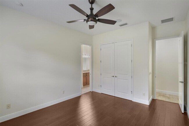 Building Photo - 5800 Marleon Dr
