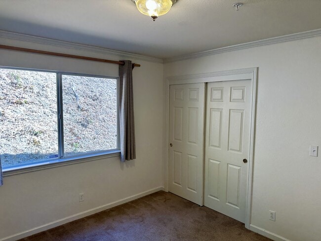 Building Photo - 25060 Soquel San Jose Rd