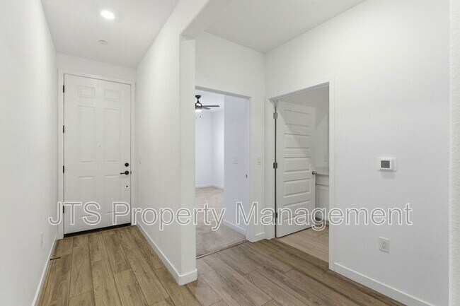 Building Photo - 12542 Surfbird Wy