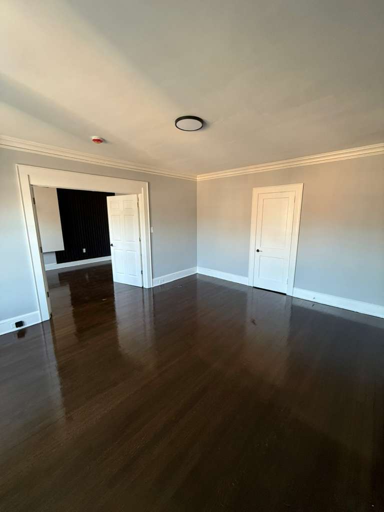 Building Photo - 216 Orange Ave