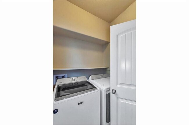 Building Photo - 1408 Blake St