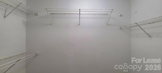 Building Photo - 4539 Springview Rd