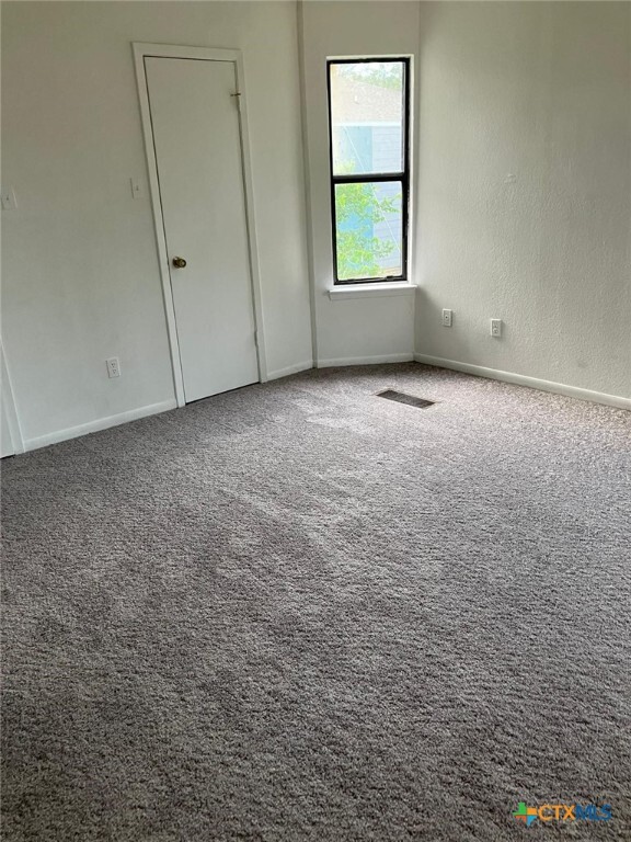 Building Photo - 3413 Victoria Cir