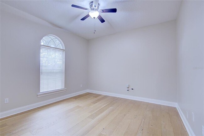 Building Photo - 916 Mills Estate Pl