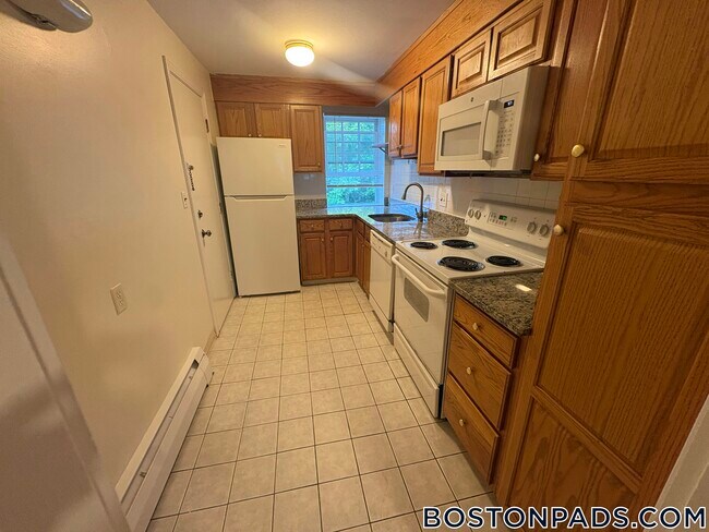 Primary Photo - 34 Worthen Rd E