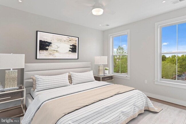 Building Photo - 203 Montgomery St