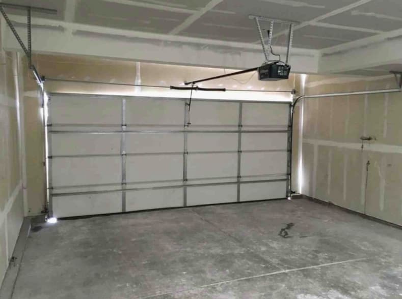 Building Photo - 717 Rampart Dr