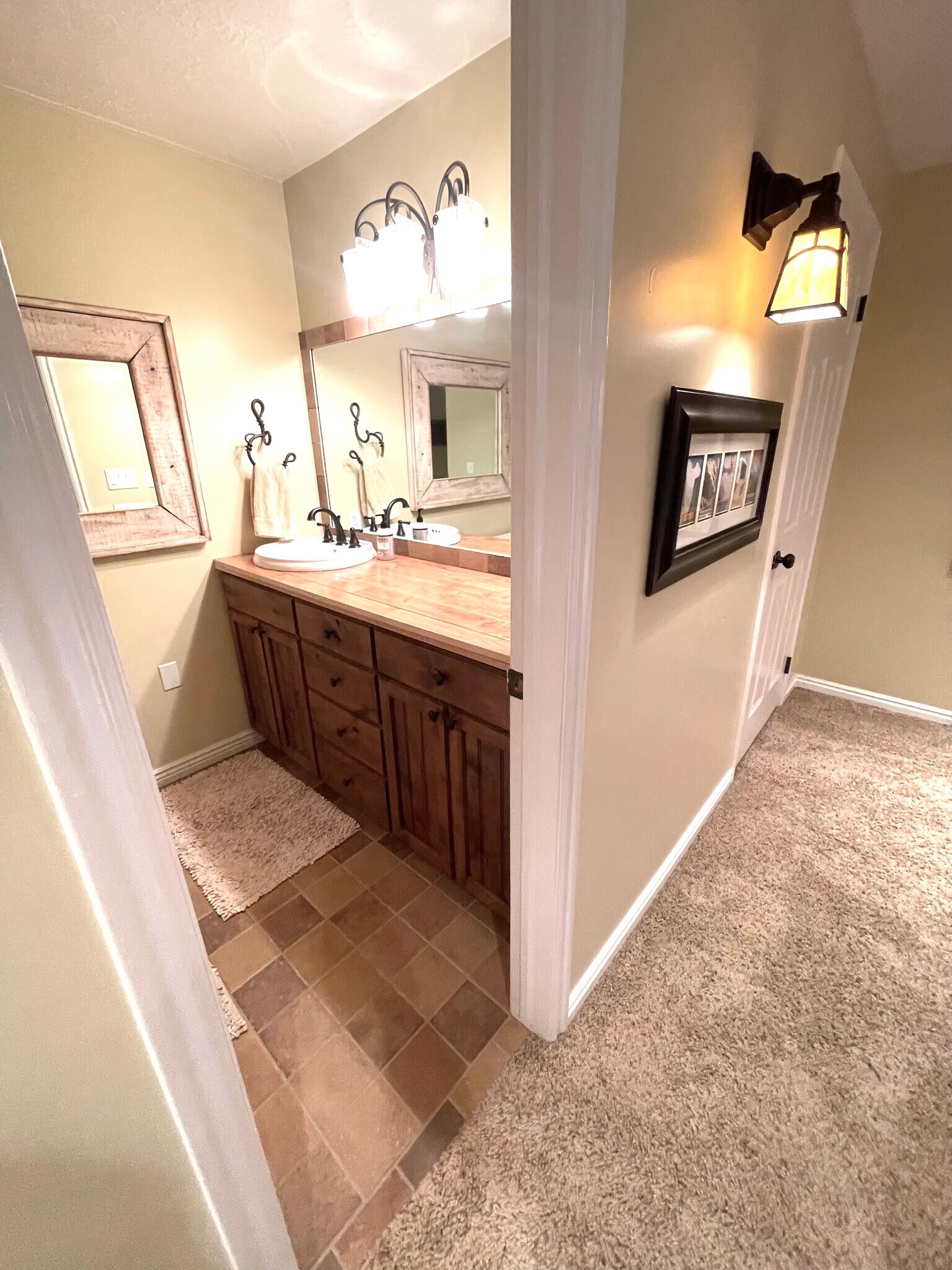 Building Photo - 9751 S Old Ranch Pl