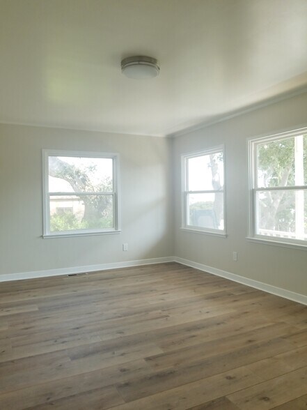 Building Photo - 825 Cypress St
