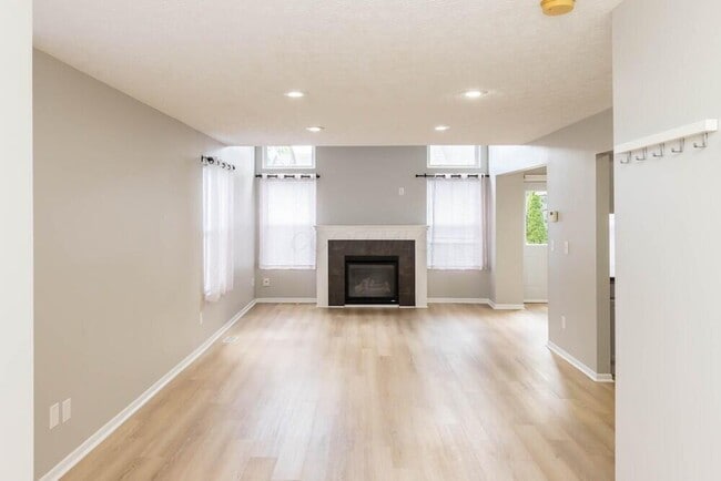 Building Photo - 2439 Sutter Pkwy