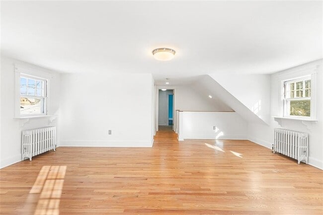 Building Photo - 31 Washington St