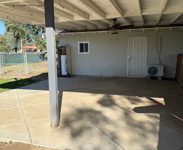 Building Photo - 25675 Malaga Rd