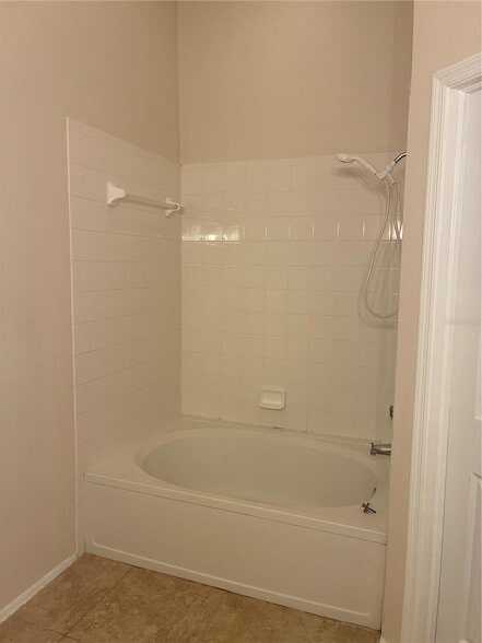 Building Photo - 8648 Hunters Key Cir
