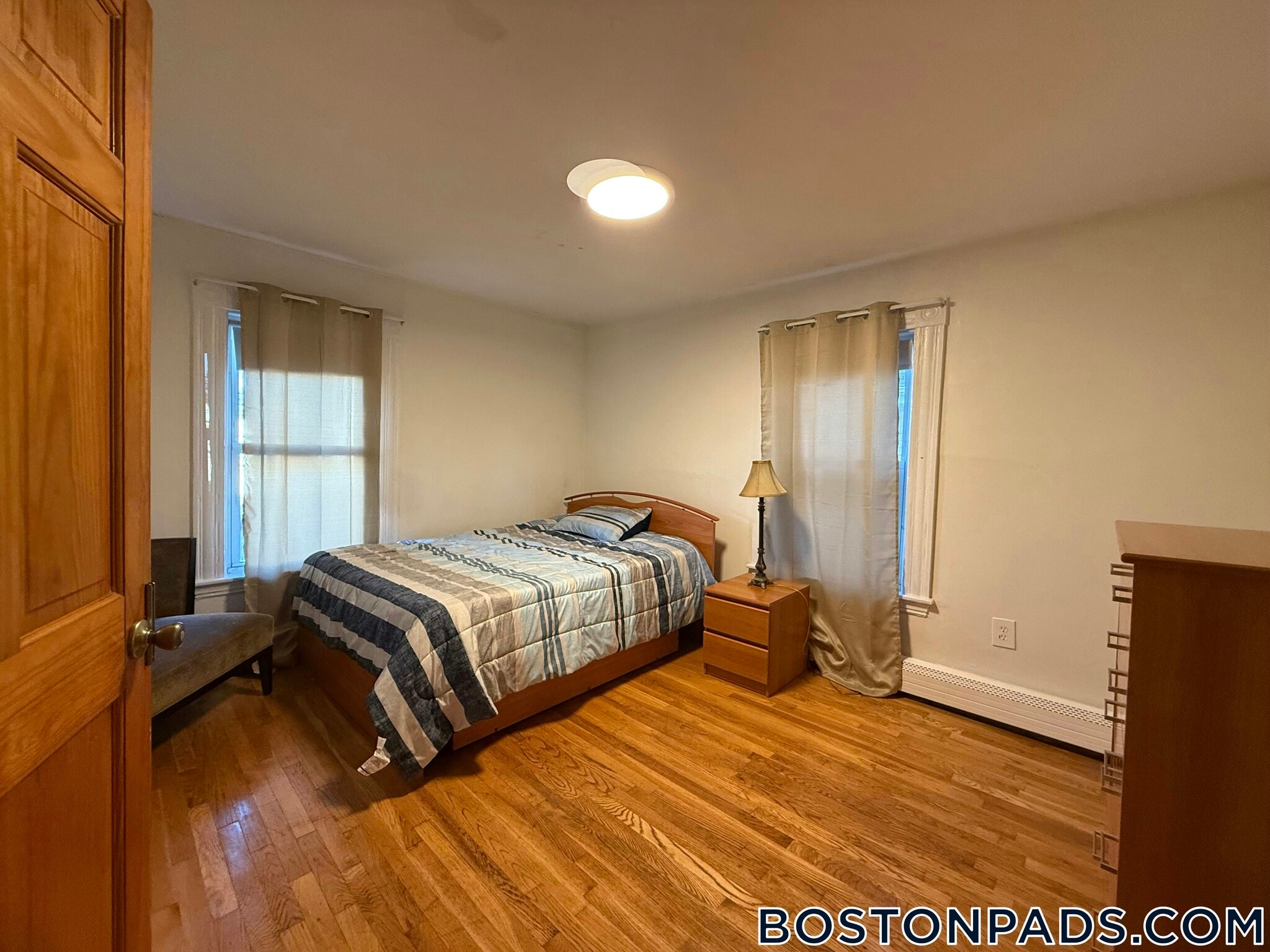 Building Photo - 31 Seattle St